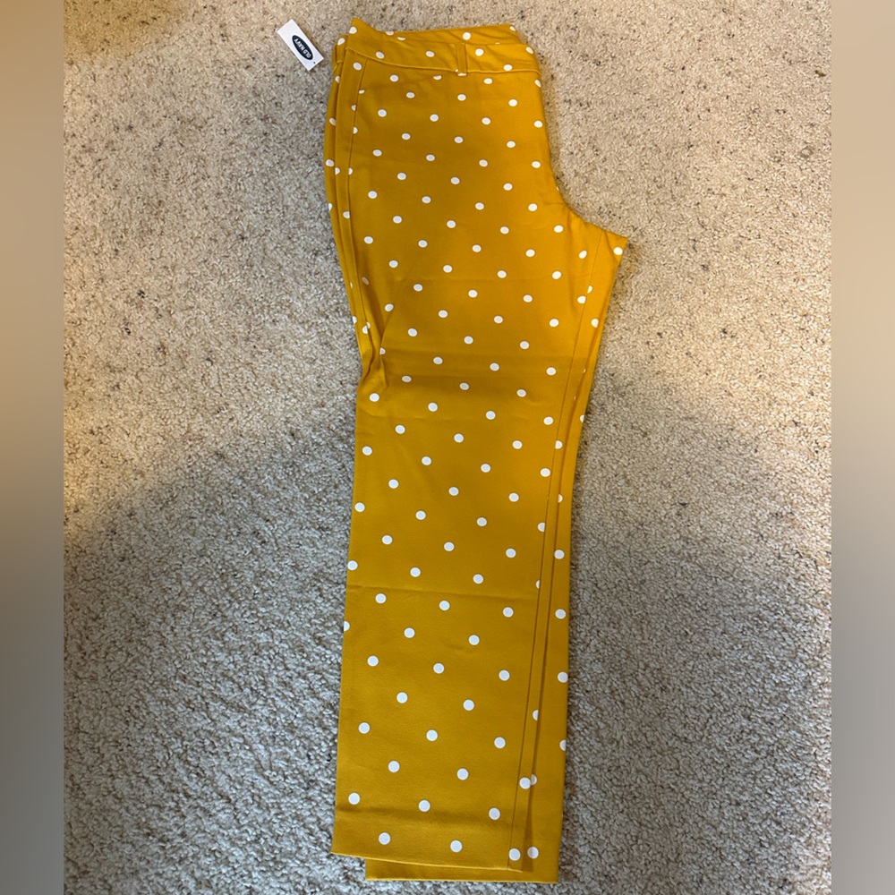 Gold polka dot capri pants